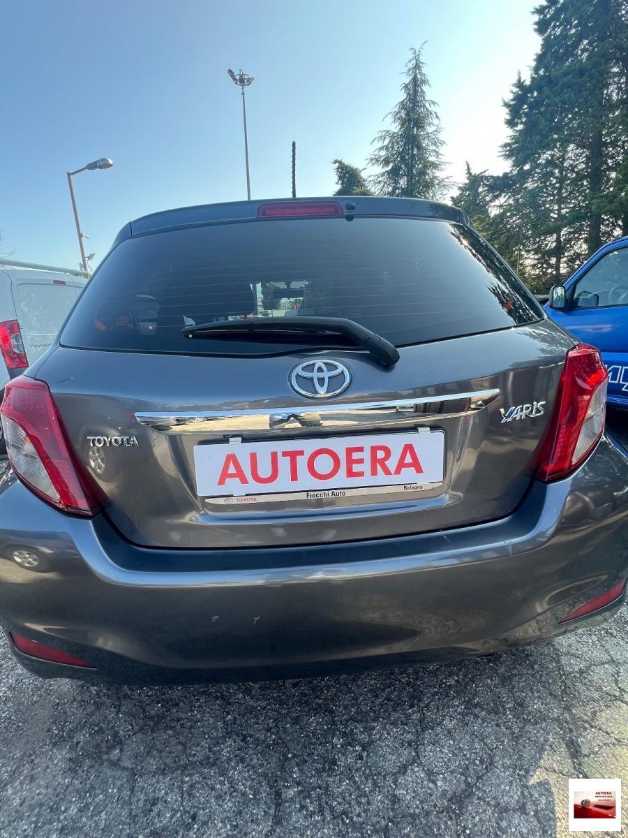 TOYOTA - Yaris - 1.0 5 porte Lounge