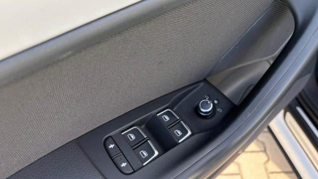 AUDI Q3 2.0 TDI 150 CV Business