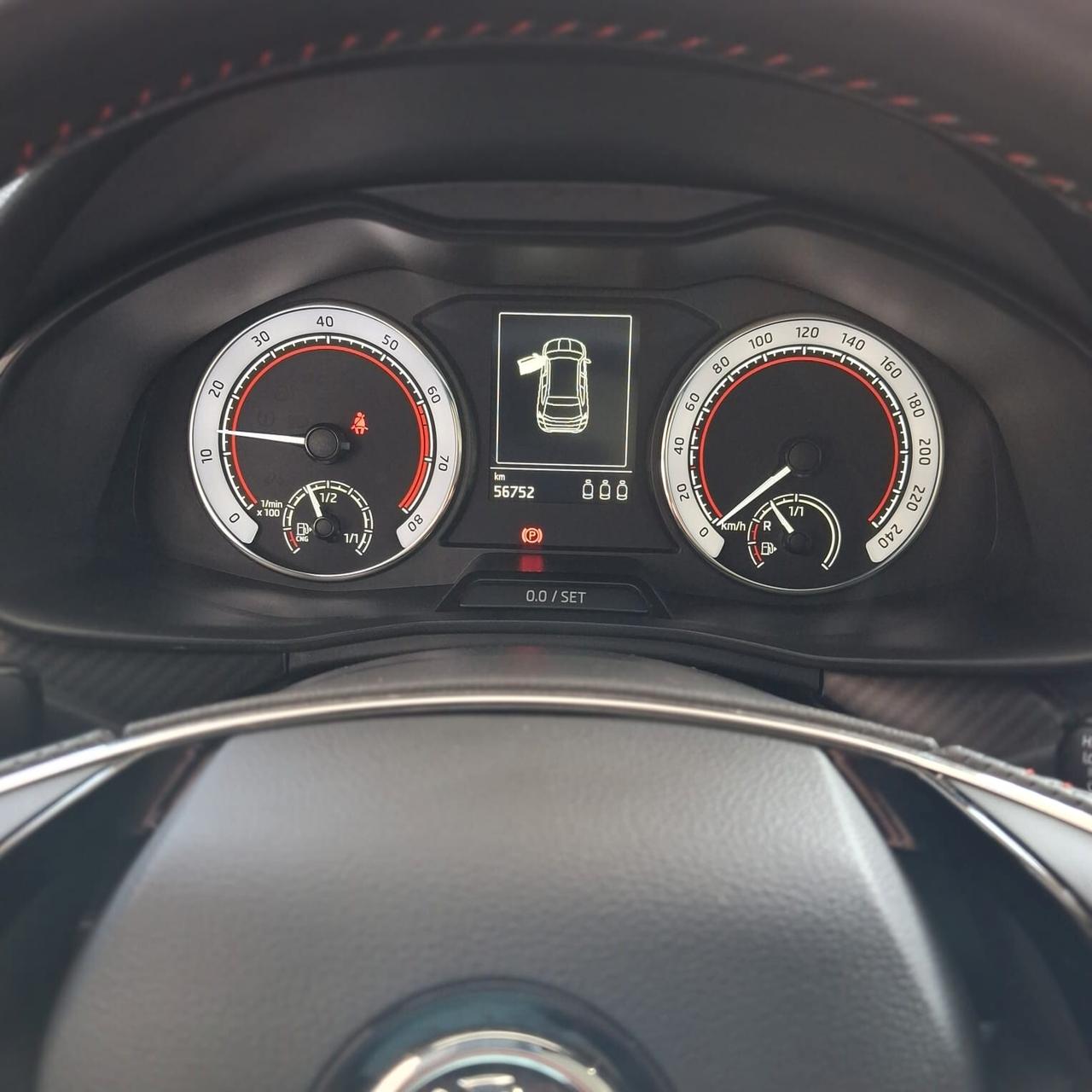 Skoda Kamiq 1.0 G-Tec Monte Carlo