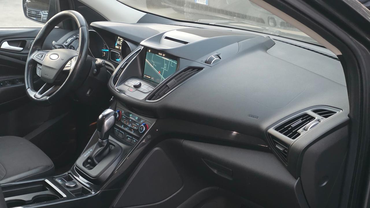 Ford Kuga 1.5 TDCI 120 CV S&S 2WD Powershift Edition