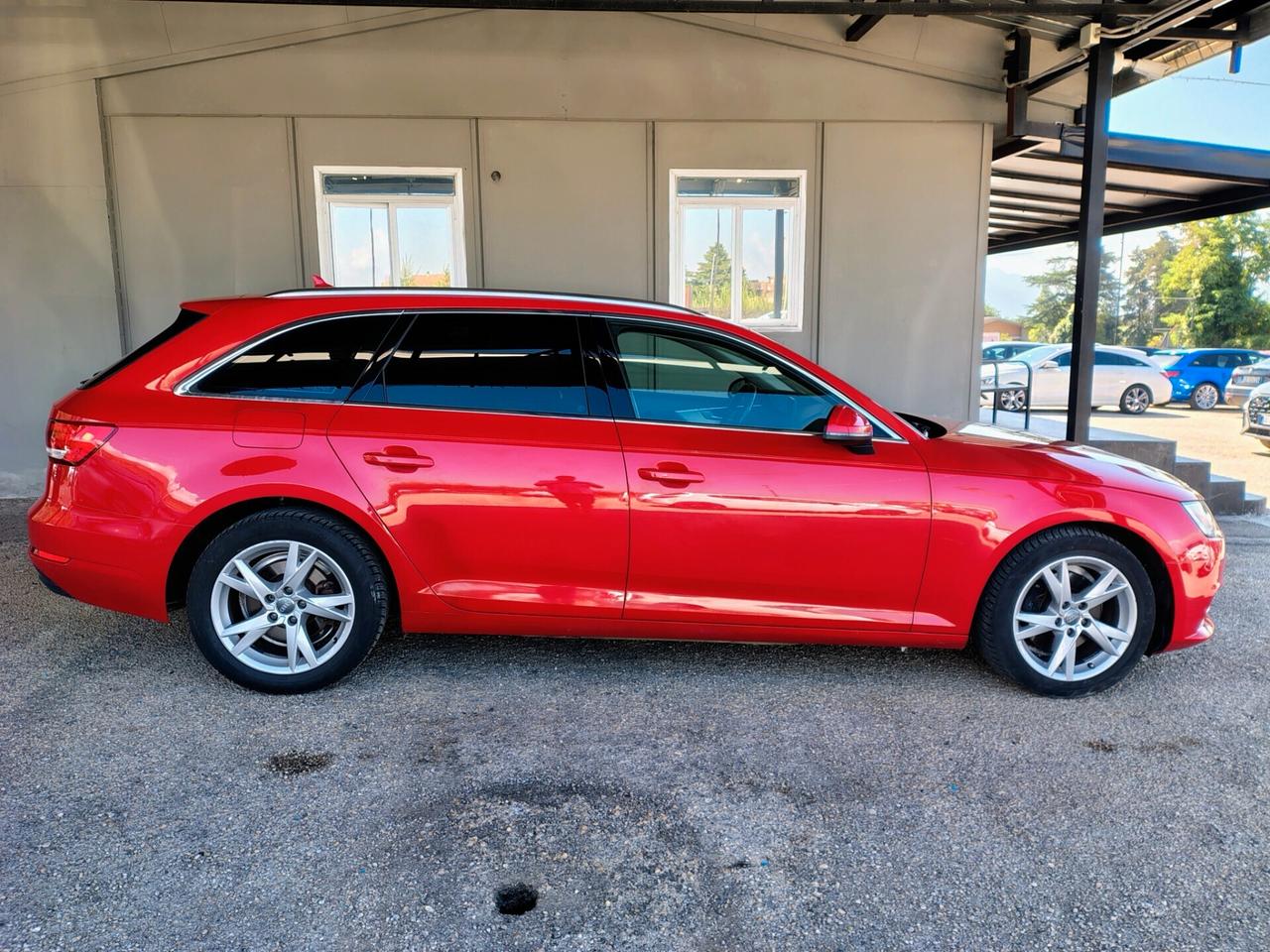 Audi A4 2.0 TDI 150 CV ultra Business Sport