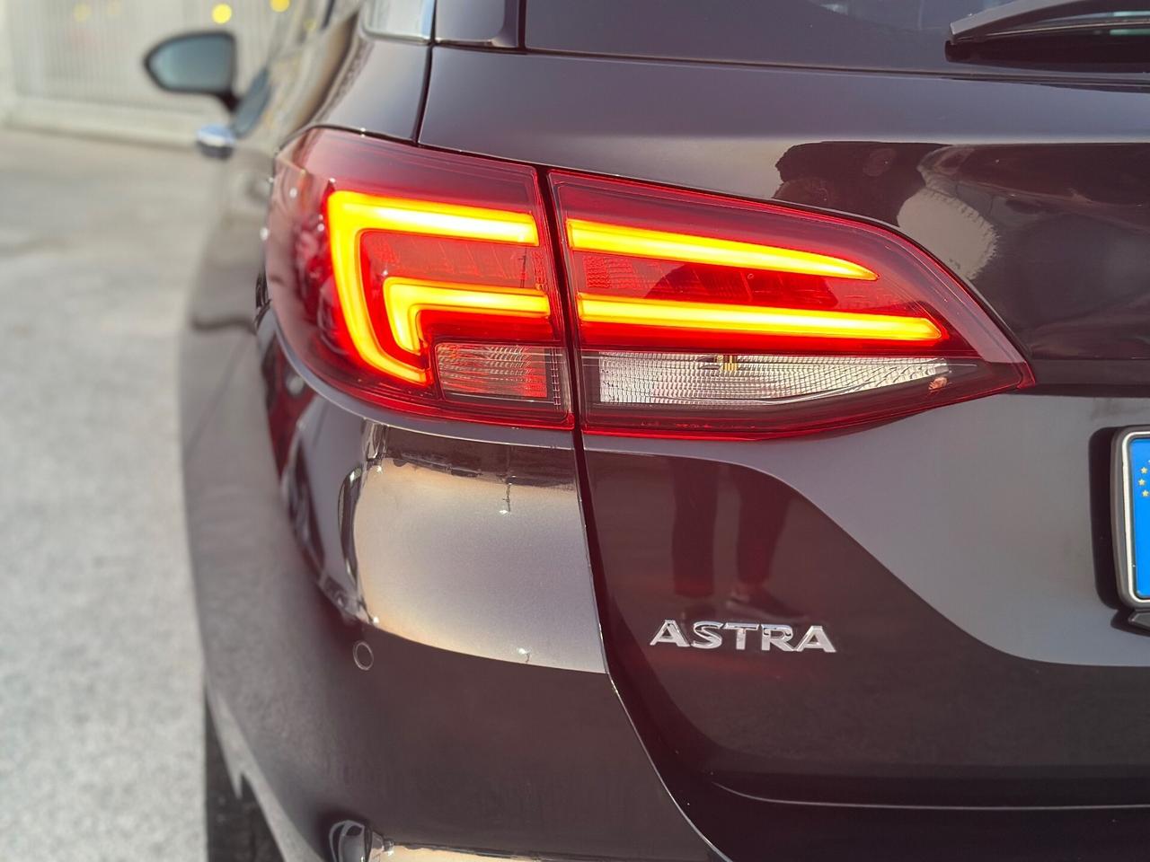 Opel Astra 2016 1.6 Diesel 160CV Innovation XFETTA