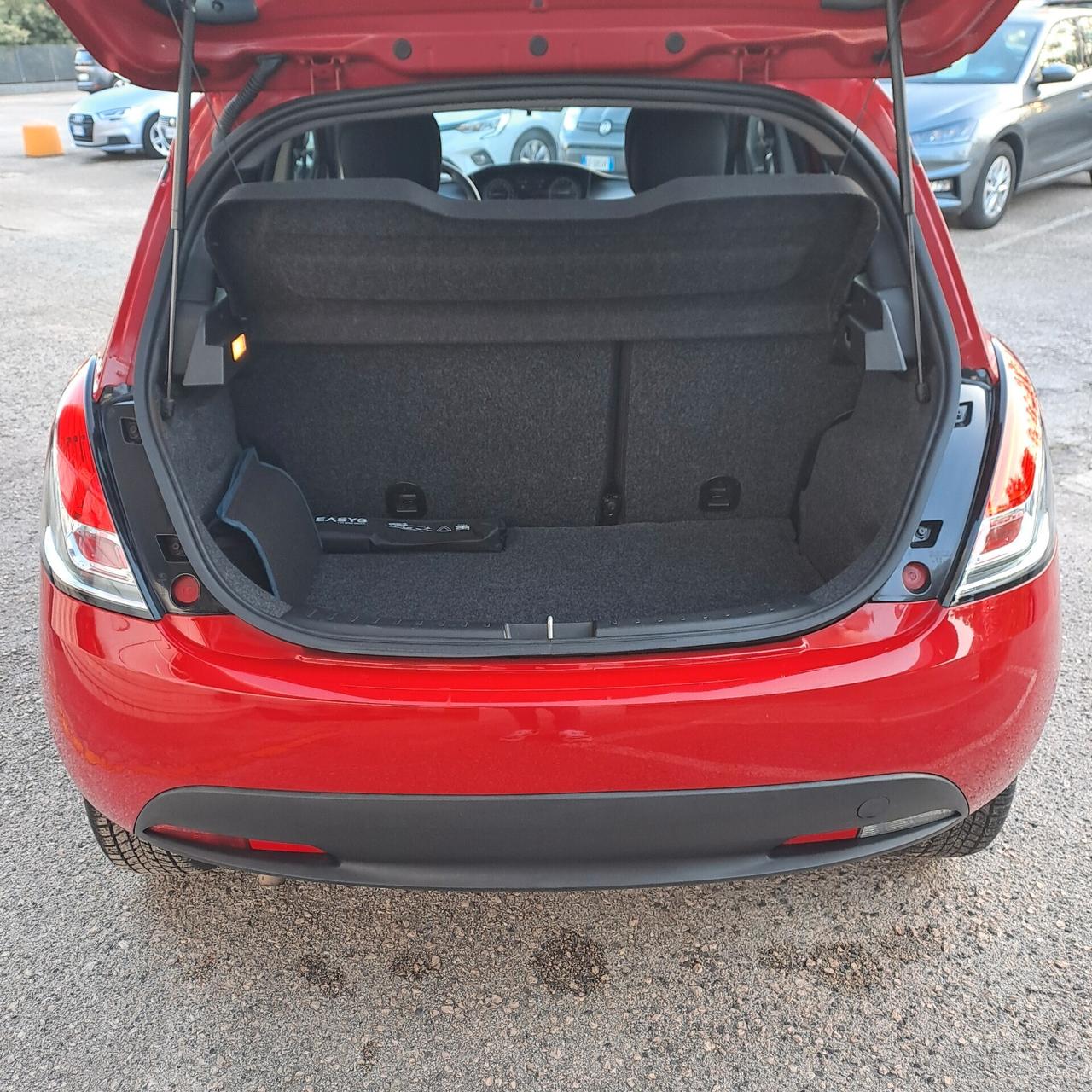 Lancia Ypsilon 1.2 Bz/Gpl 69Cv Ecochic Elefantino Blu