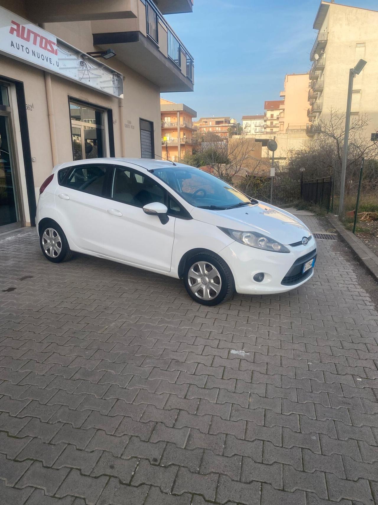 Ford Fiesta 1.4 96CV aut. 5 porte Titanium
