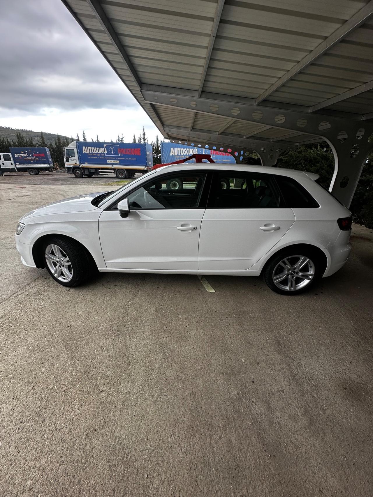 Audi A3 SPB 35 TDI S tronic Business