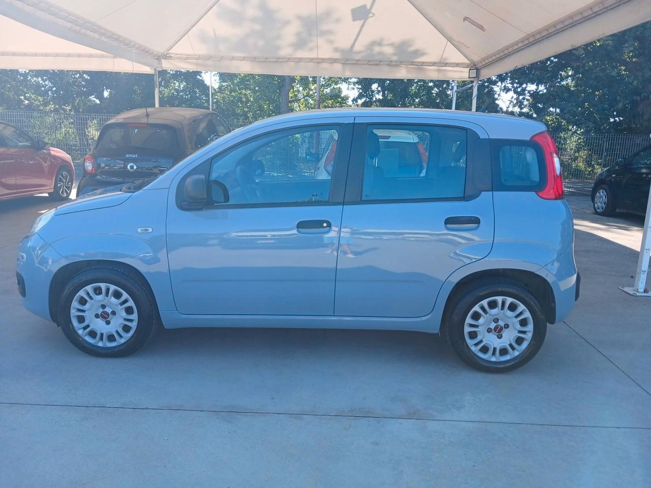 Fiat Panda 1.2 Lounge km 105000 pari al nuovo tenuta maniacalmente GARANZIA
