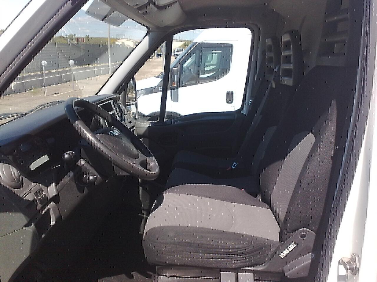 Iveco Daily 35s15 FURGONE DI SERIE - 2014