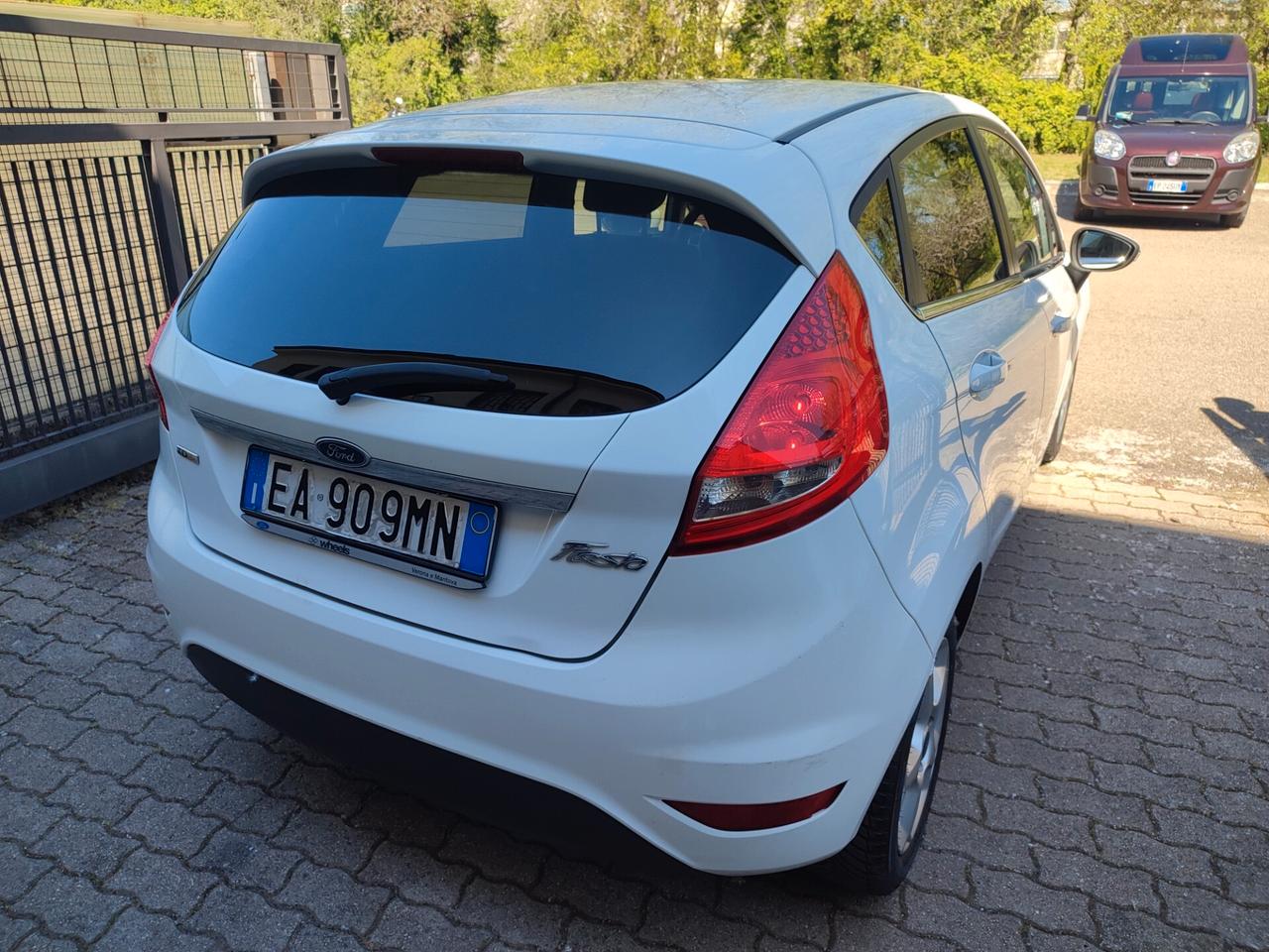 FORD FIESTA 2010 1.4DCI 50KW OK PER NEOPATENTATI
