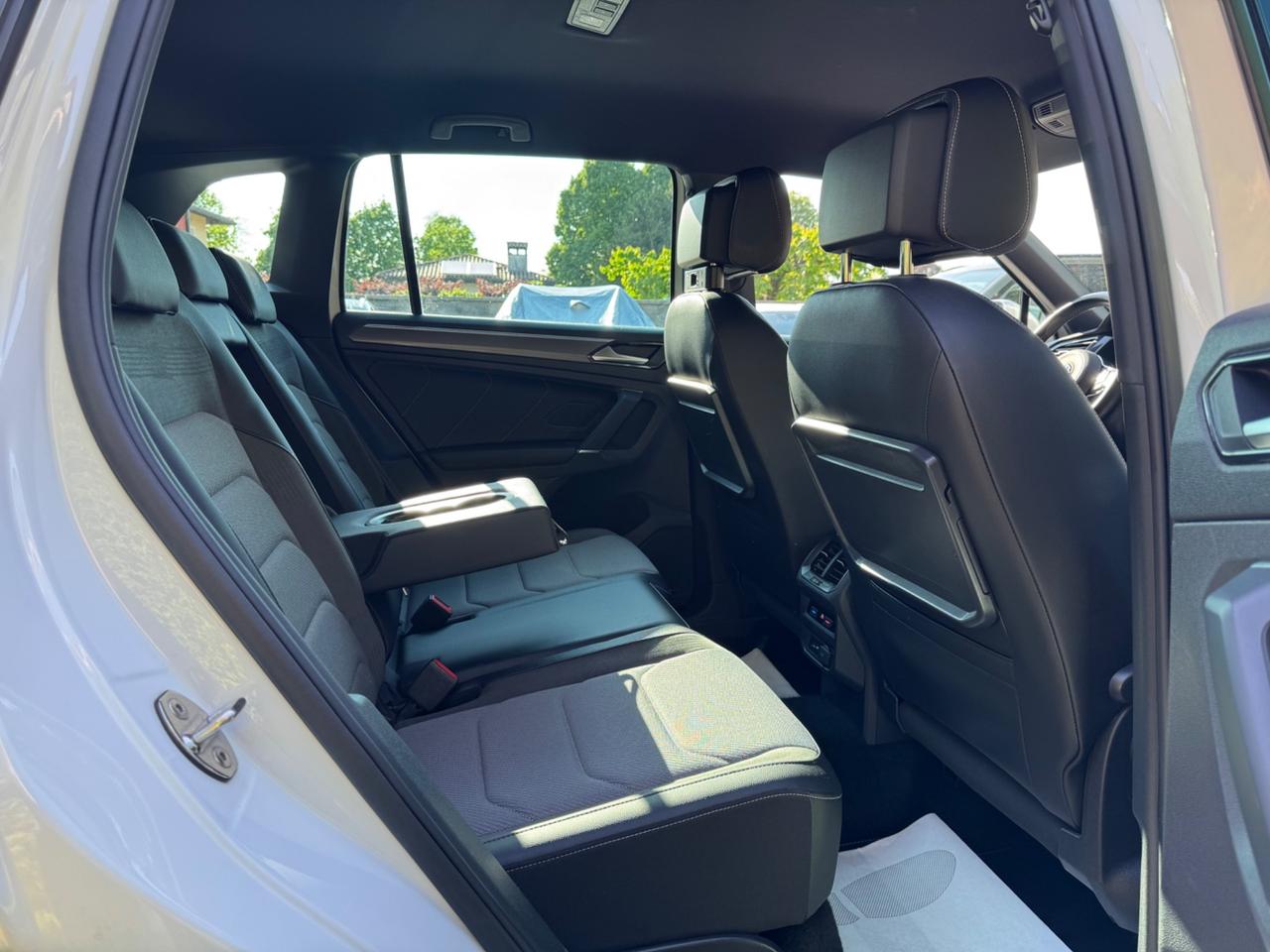 Volkswagen Tiguan 2.0 BiTDI SCR DSG 4MOTION Advanced R-Line BMT