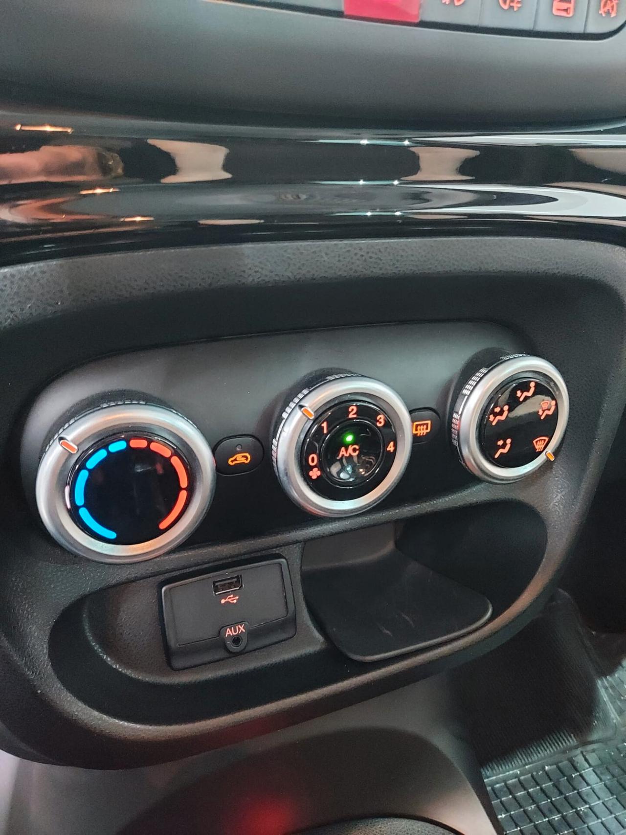 Fiat 500L 1.6 Multijet 105 CV Trekking BI-COLOR