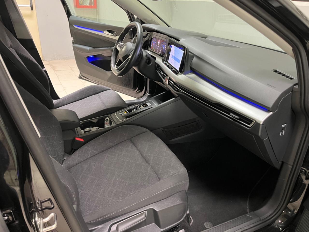 Volkswagen Golf 1.0 eTSI EVO DSG Life
