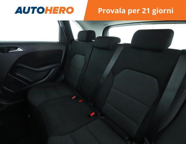 MERCEDES-BENZ B 180 d Business