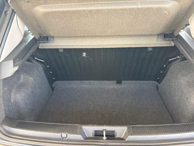 FIAT Punto 1.2 8V 5 porte OK NEOP POCHI CHILOMETRI EURO 5