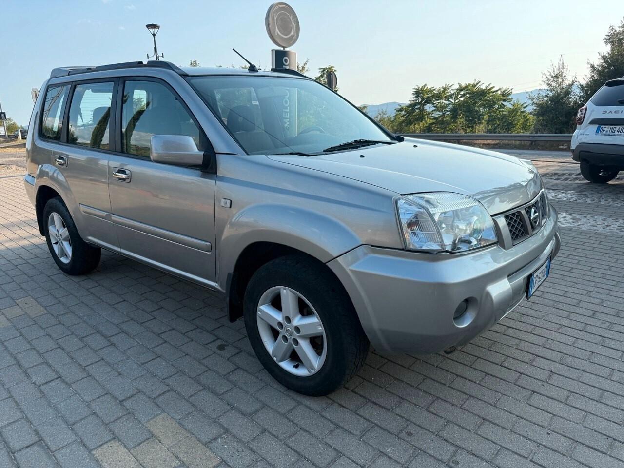 Nissan X-Trail 2.2 dCi 4x4 bloccaggio