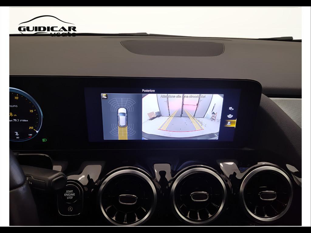 Mercedes-Benz Classe B - W247 2018 - B 180 d Sport auto