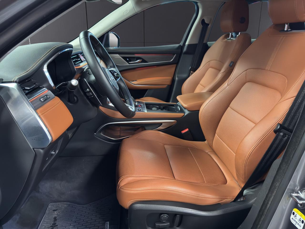Jaguar F-Pace 2.0d i4 mhev R-Dynamic SE awd 204cv auto
