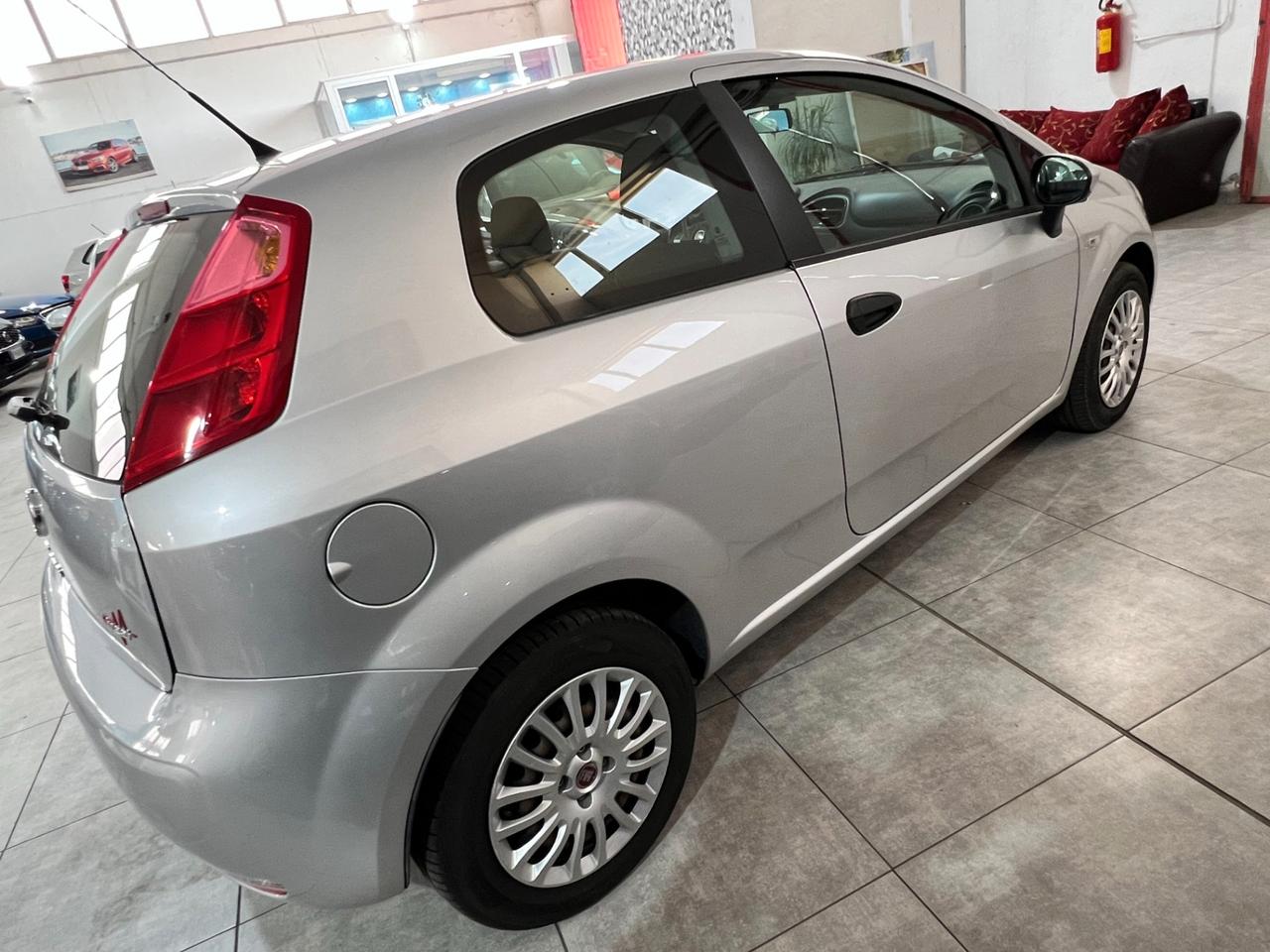 Fiat Punto 1.3 MJT II S&S 85 CV 3 porte ECO Lounge