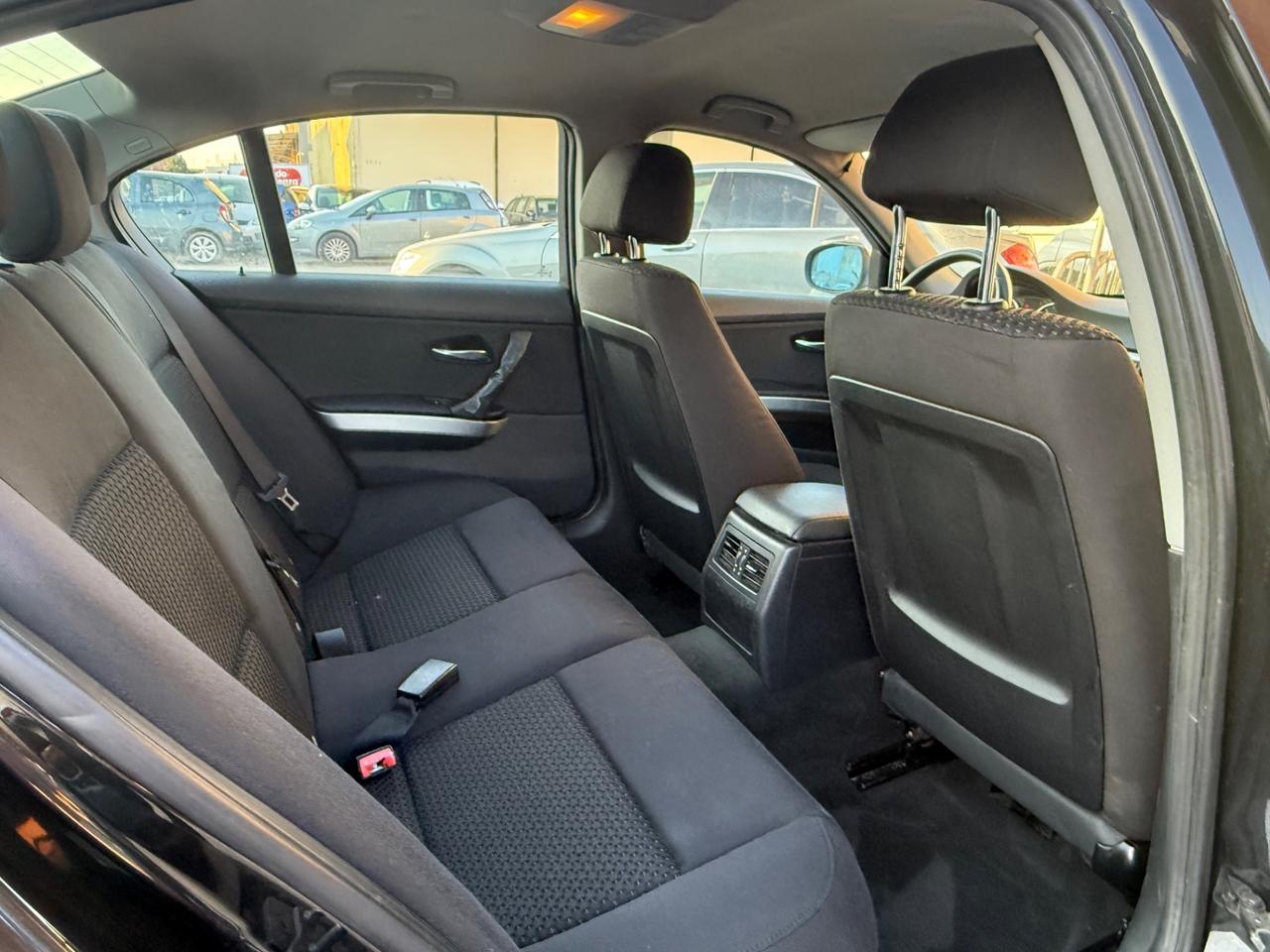 BMW 318d 2.0 143CV BERLINA Futura 2011 EU5