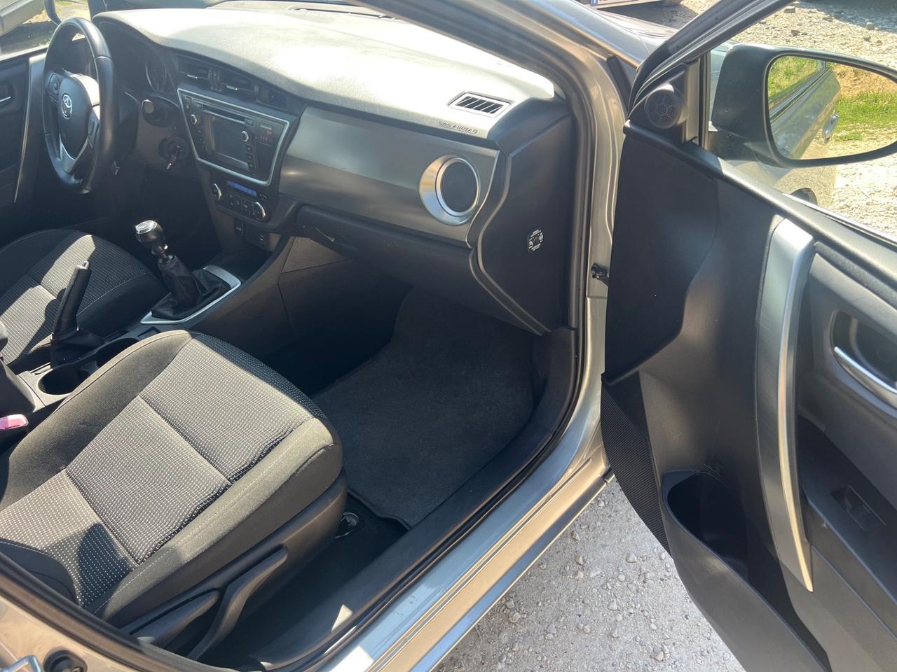 Toyota Auris 1.3 Active KM ORIGINALI PERMUTE RATE GARANZIA