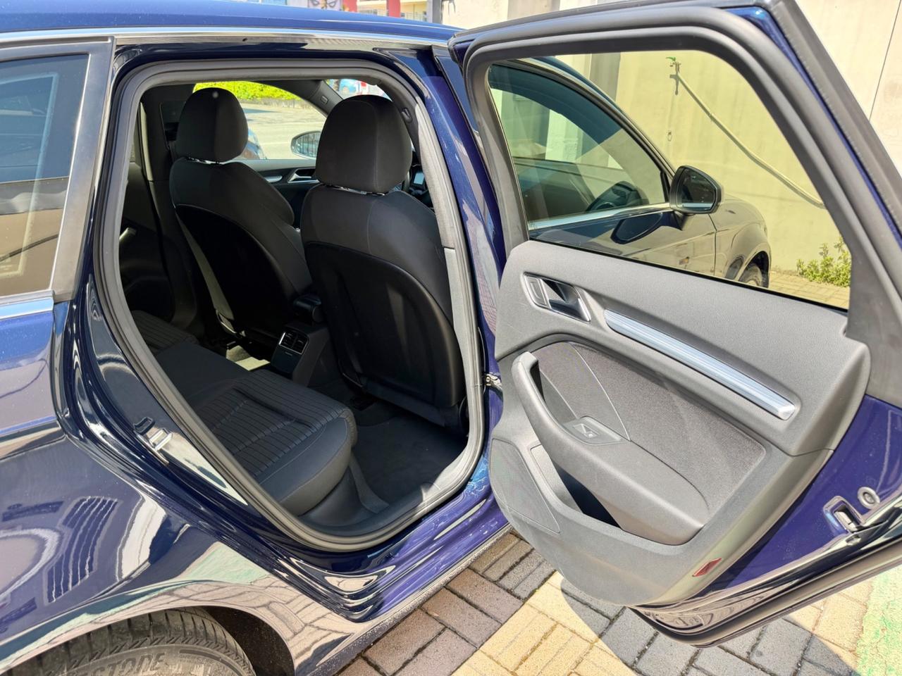 Audi A3 Sportback 1.6 TDI Sport - GARANZIA