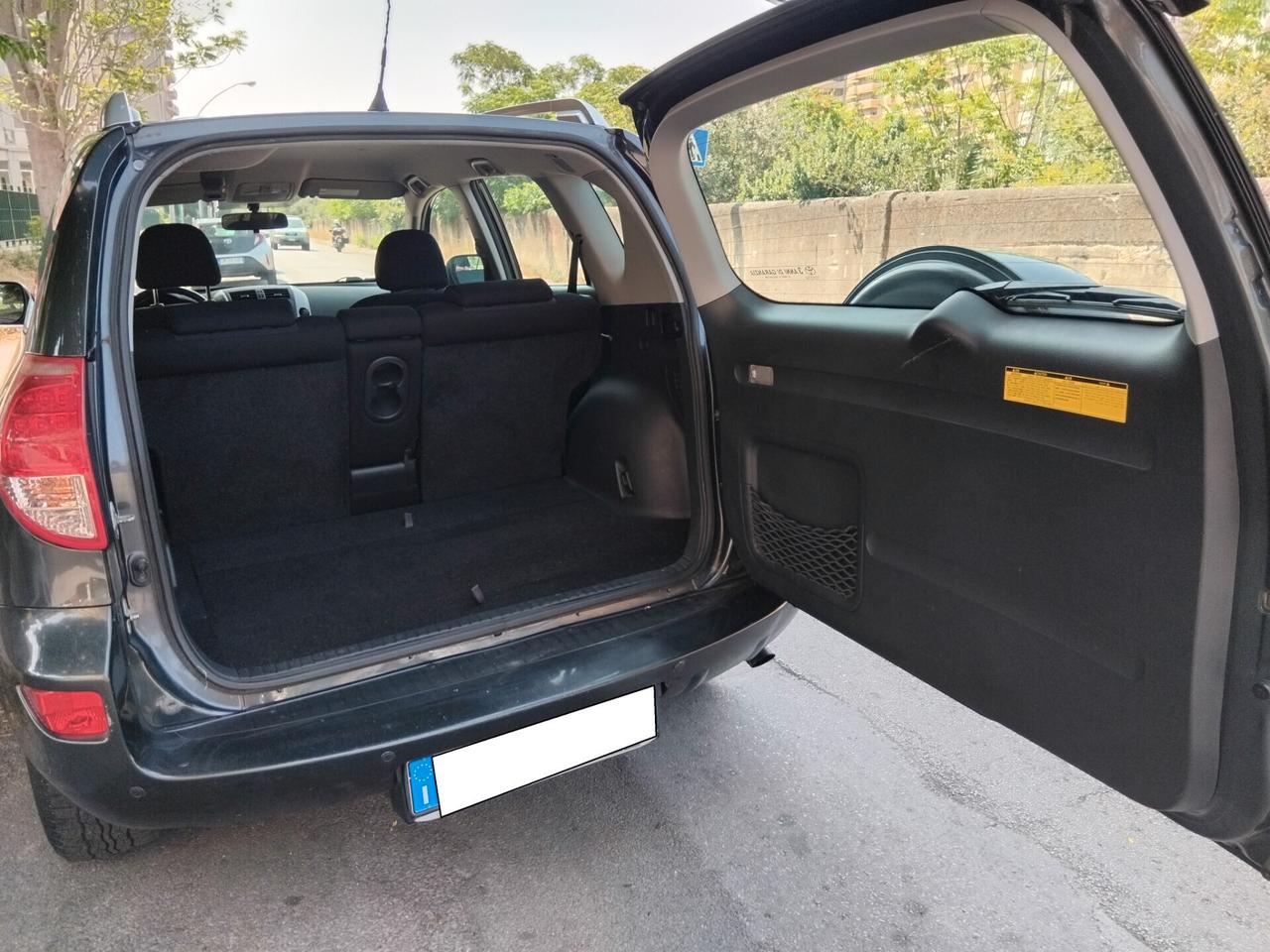 Toyota RAV 4 RAV4 2.2 D-4D 136 CV Luxury