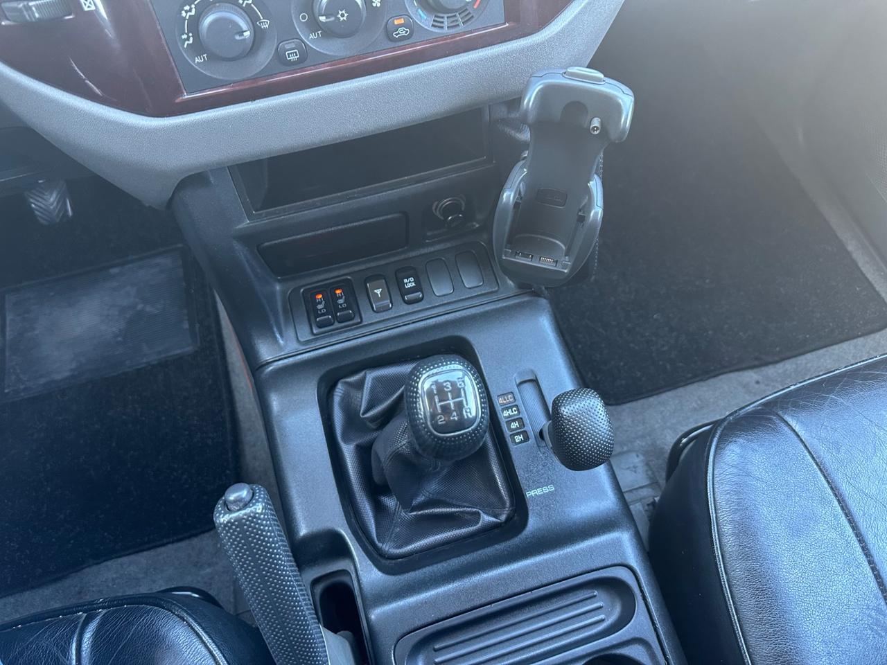 Mitsubishi Pajero 3.2 DI-D 16V 3p. Intense