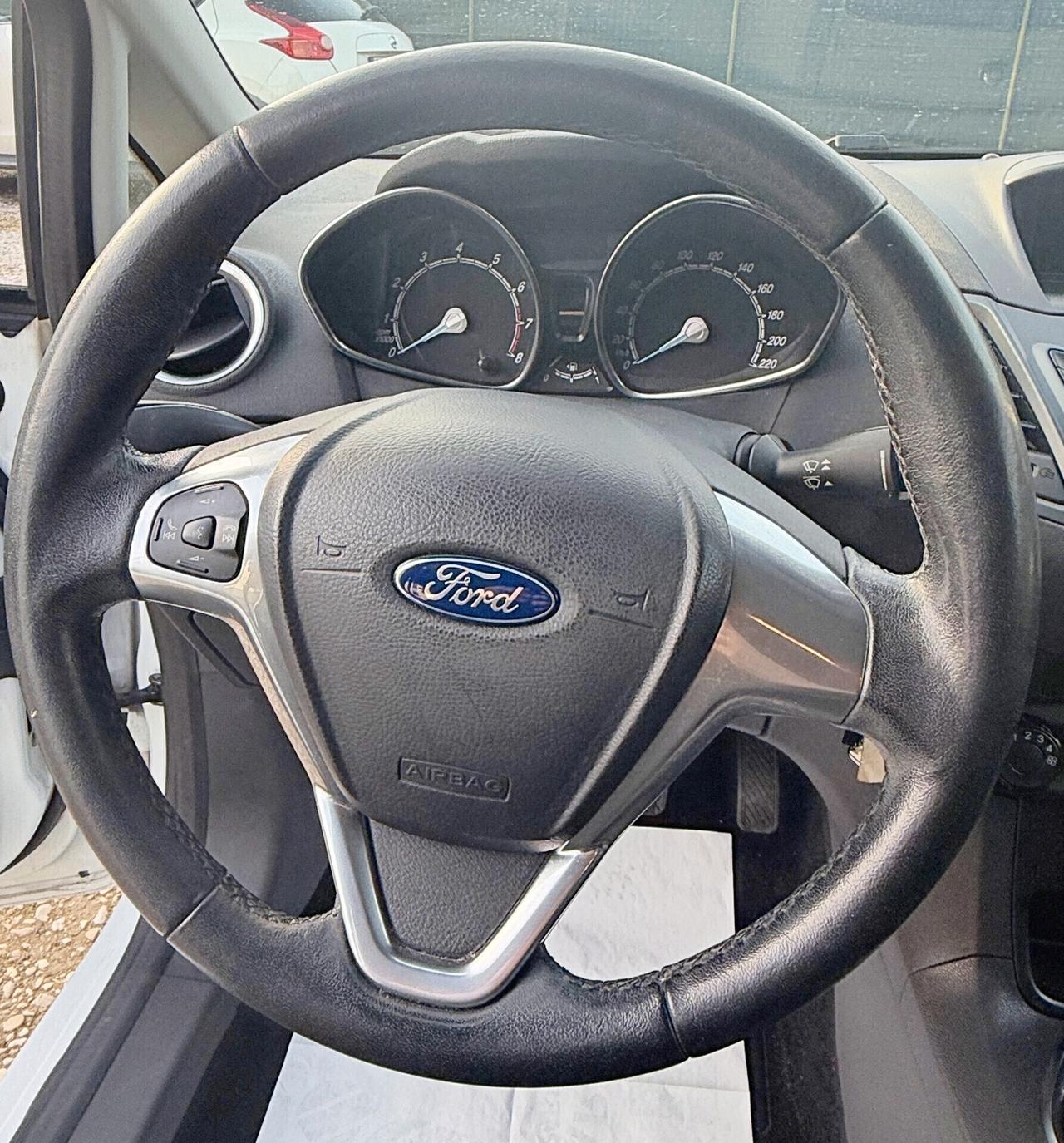 FORD FIESTA 1.0 BENZ. - UNICO PROPR. - OK NEO PATENTATI