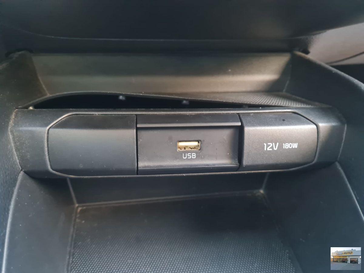 KIA Stonic 1.2 Benzina-Neopatentati-Anno 2022