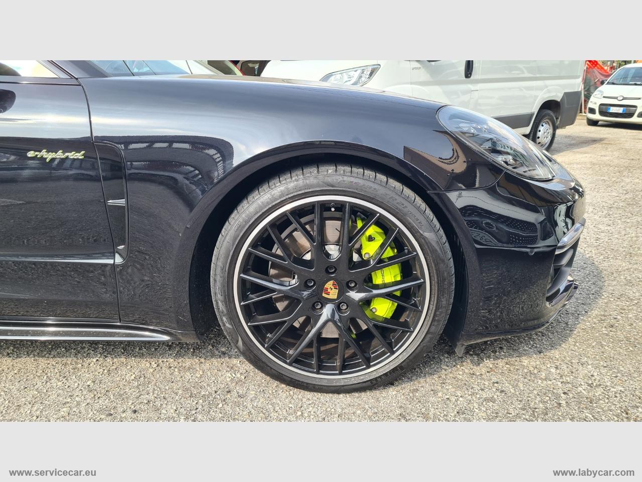 PORSCHE Panamera 4 E-Hybrid Sport Turismo