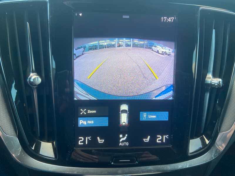 VOLVO V60 2.0 b4 MoMenTuM Business AuTo