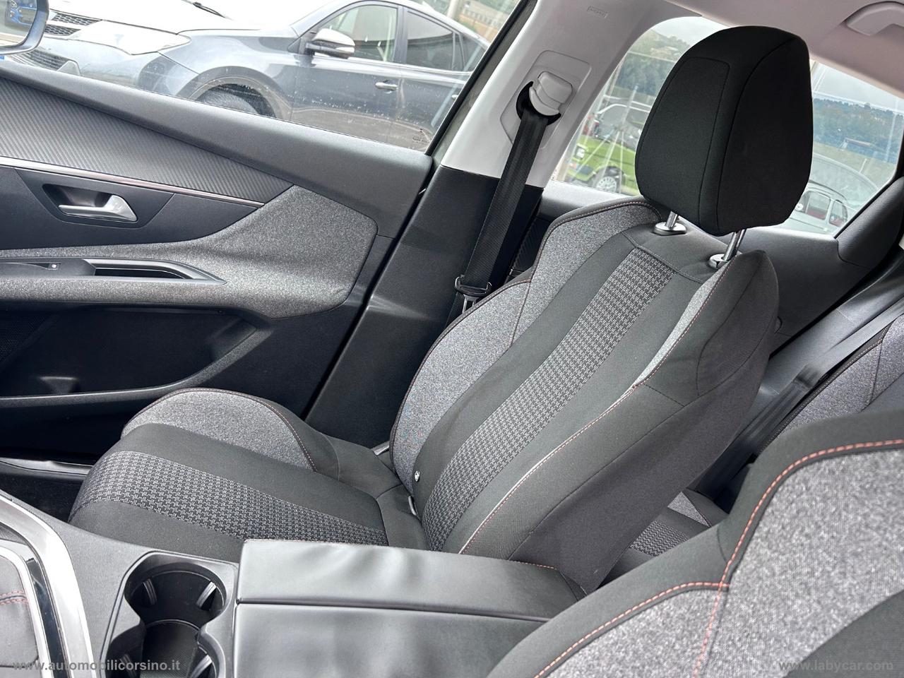 PEUGEOT 3008 BlueHDi 120 S&S Business