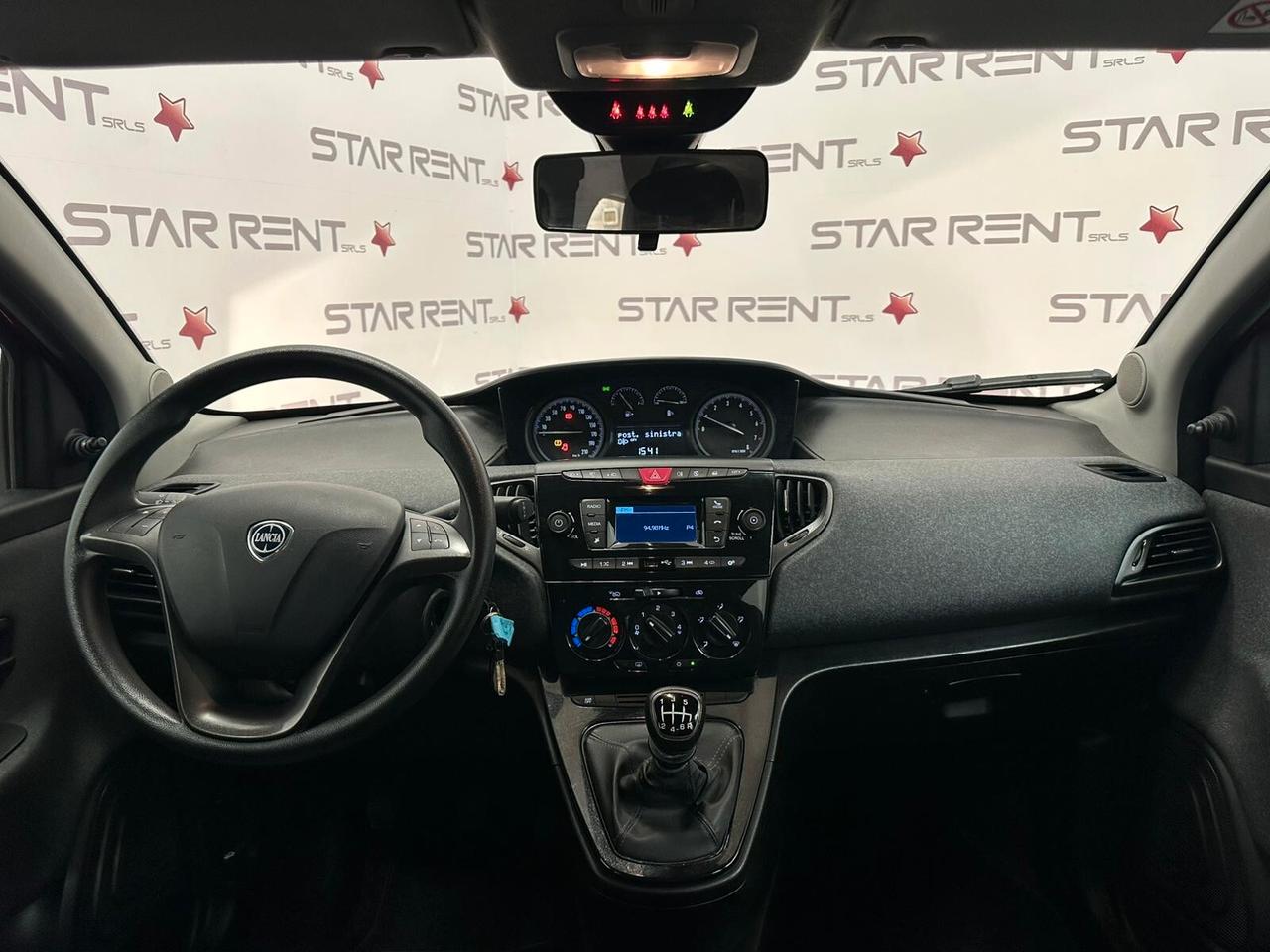 Lancia Ypsilon 1.0 FireFly 5 porte S&S Hybrid Ecochic Silver