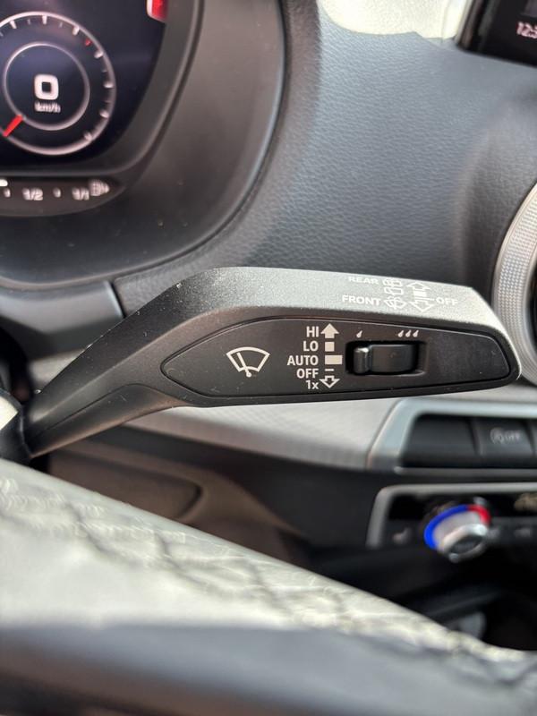 Audi Q2 30 1.0 tfsi Admired TETTO-NAVI-CAM-18"