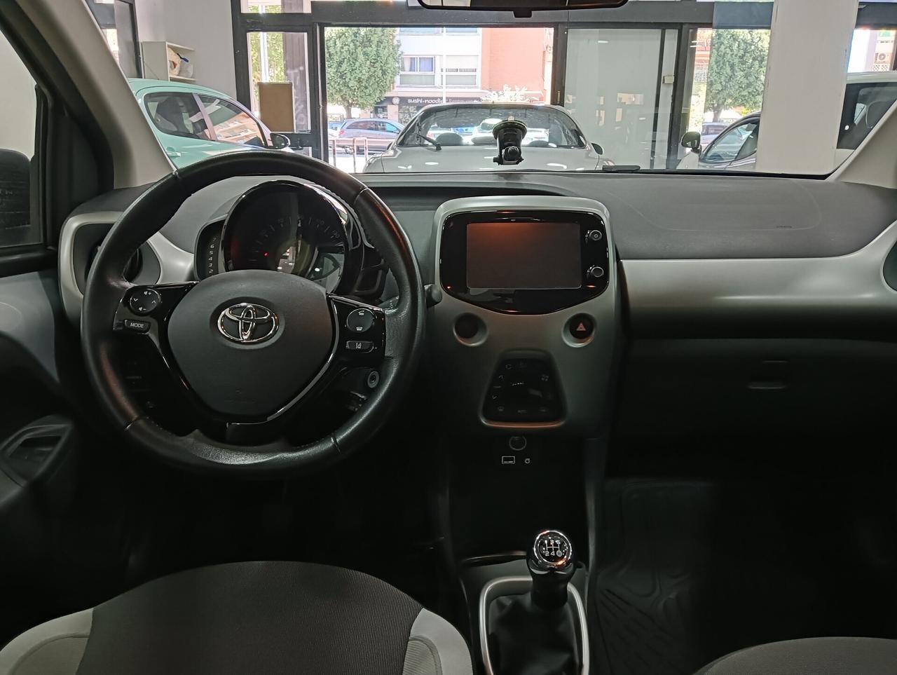 Toyota Aygo 1.0 VVT-i 72 CV 5 porte x-trend MMT