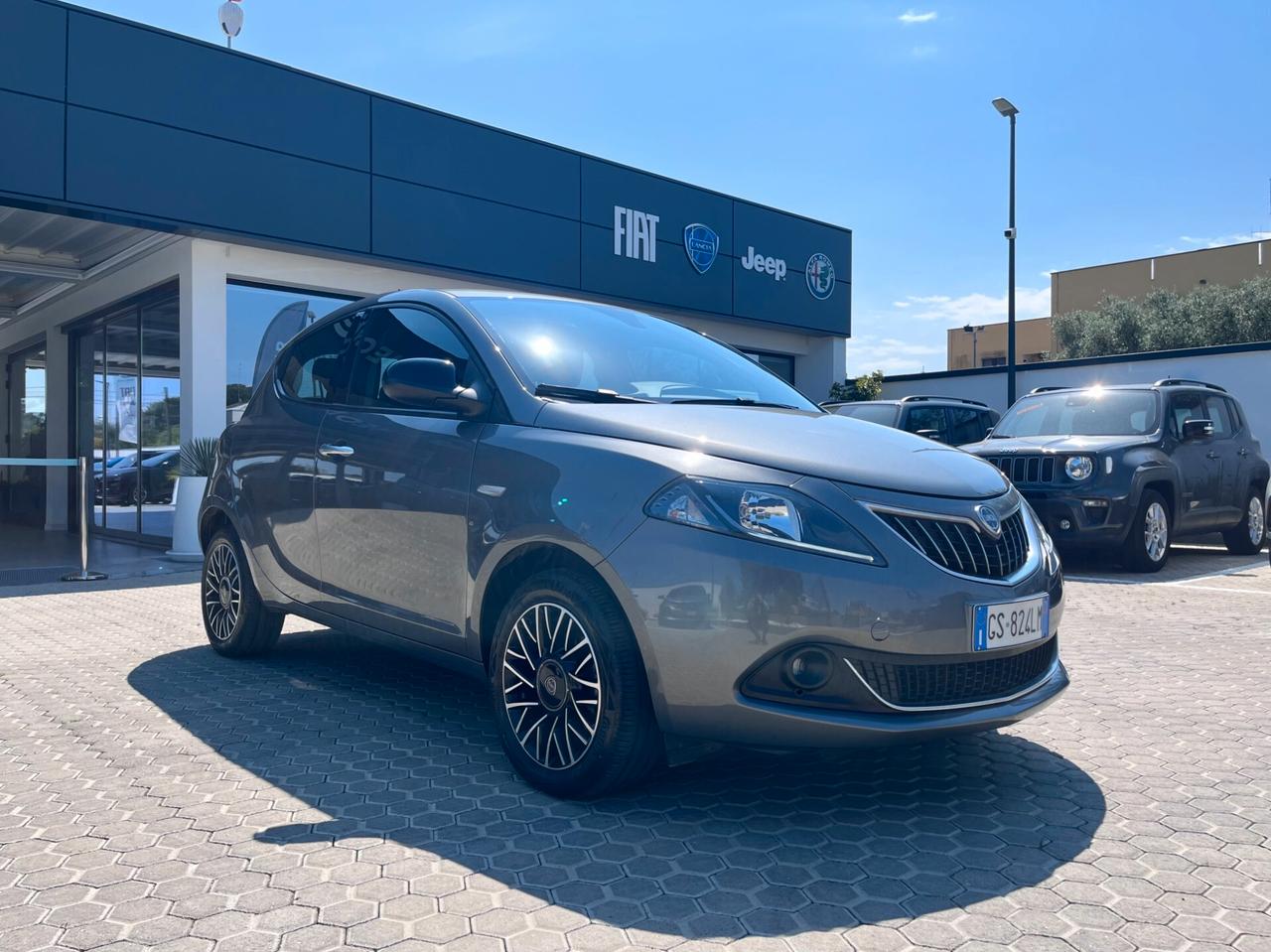 Lancia Ypsilon 1.0 FireFly 5 porte S&S Hybrid Gold