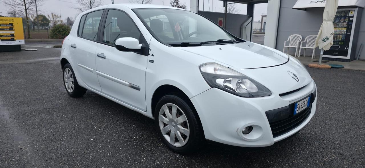 Renault Clio 1.2 16V 5 porte GPL Dynamique neopatentati