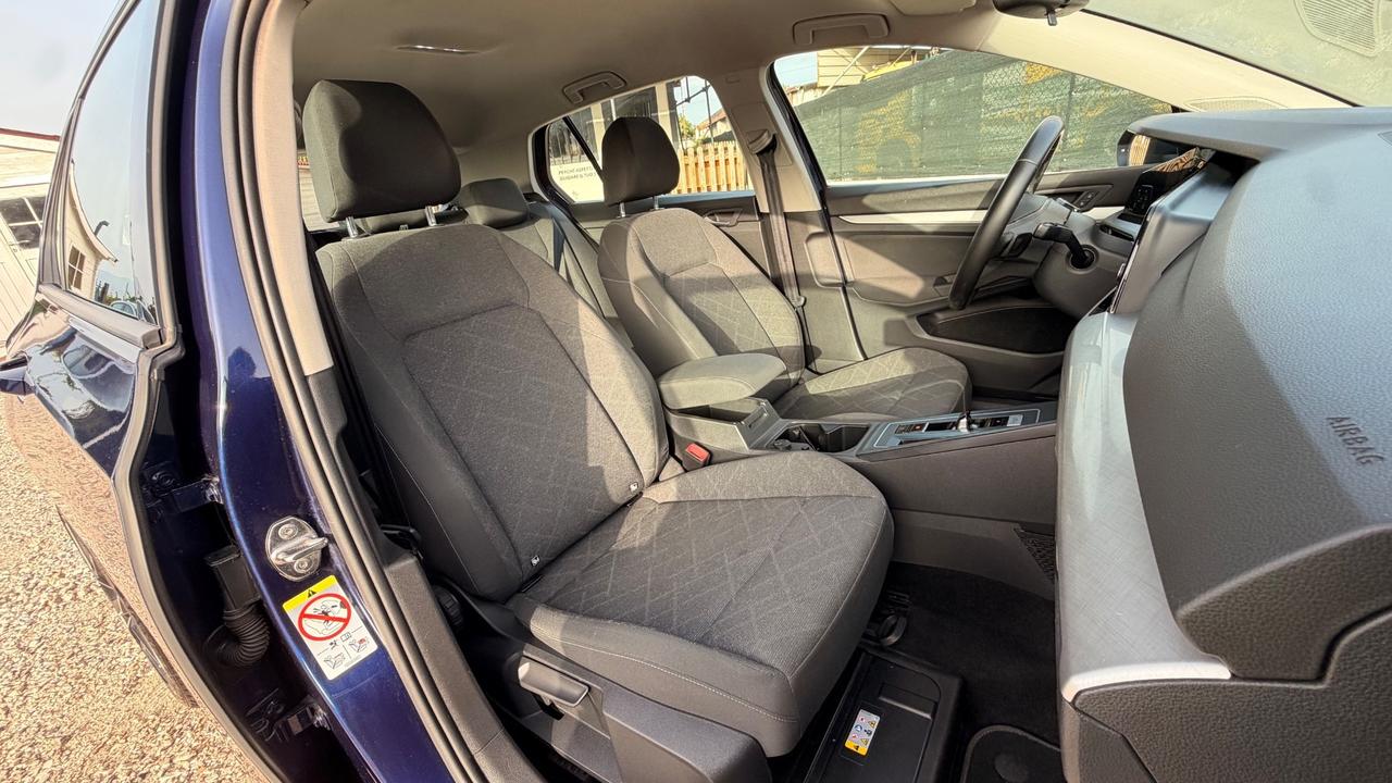 Volkswagen Golf 1.0 eTSI EVO DSG Life