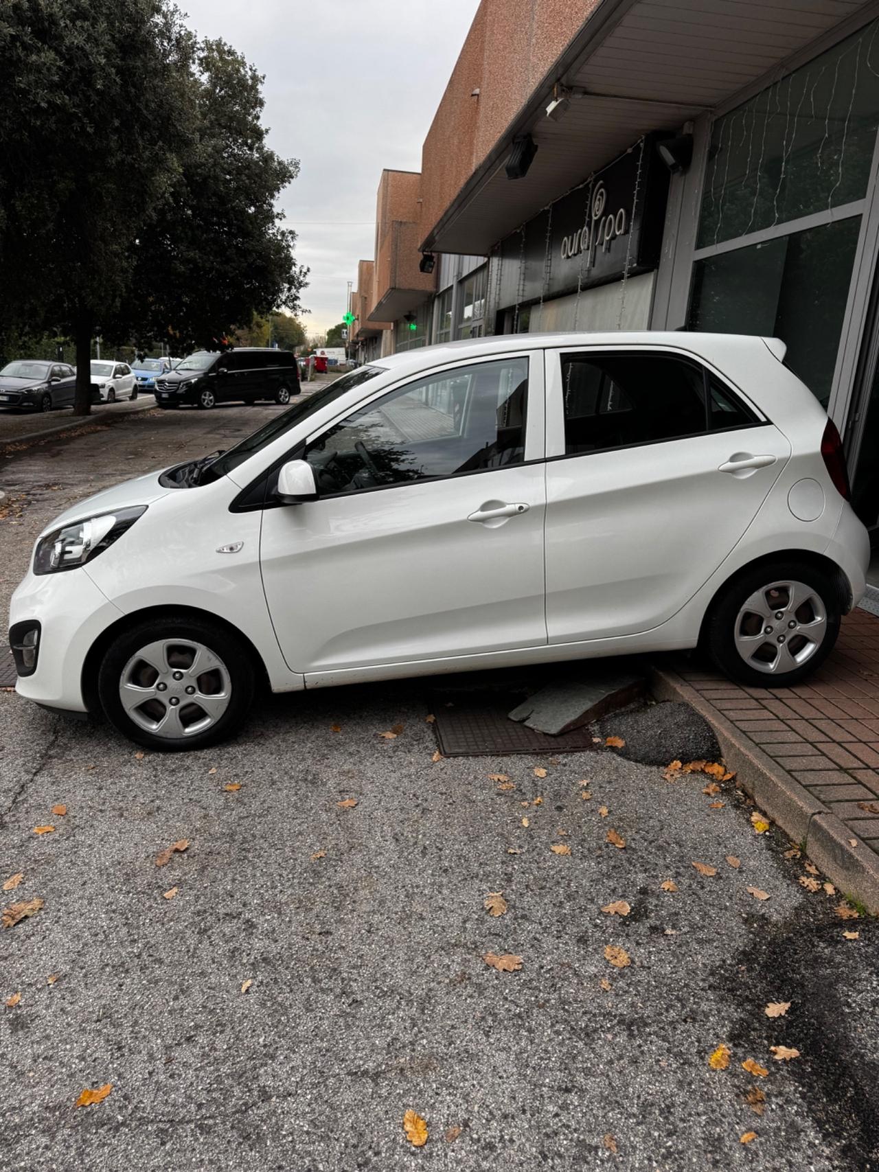 Kia Picanto 1.0 12V 5 porte Glam