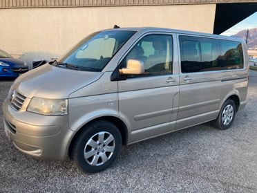 Volkswagen Multivan 2.5 TDI/174CV Highline