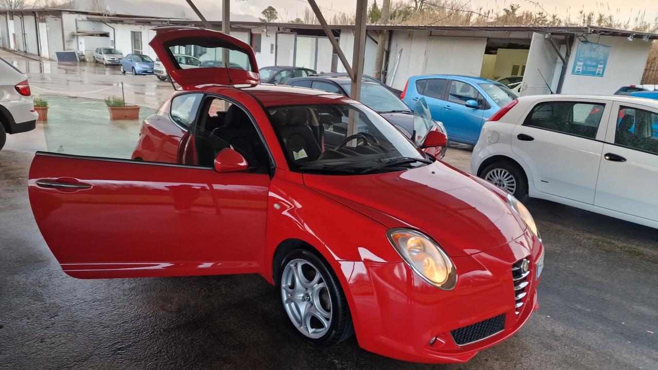 Alfa Romeo MiTo 1.6 JTDm 16V Distinctive Sport Pack