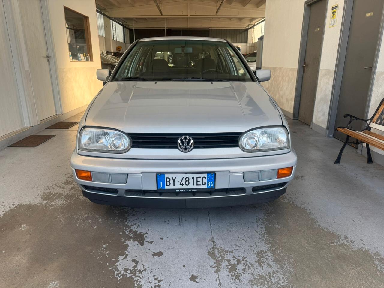Volkswagen Golf 1.8/90 CV cat aut. 5 porte GL