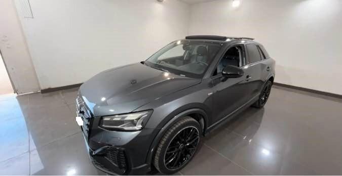 Audi Q2 35 TDI quattro S tronic Identity Black