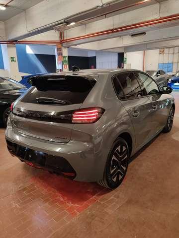 Peugeot 208 1.2 Hybrid Allure 110cv e-dcs 6