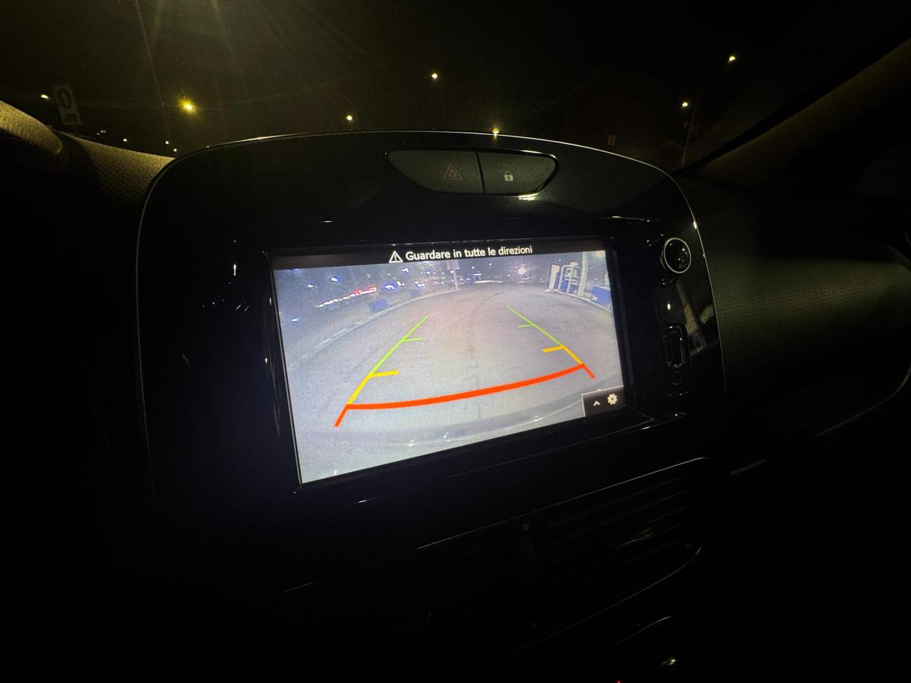 Renault Clio 5 Porte Clio 1.5 dci energy Intens 90cv edc **NEOPATENTATI**