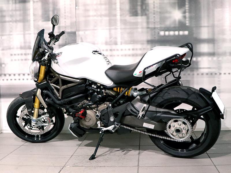 Ducati Monster 1200 S
