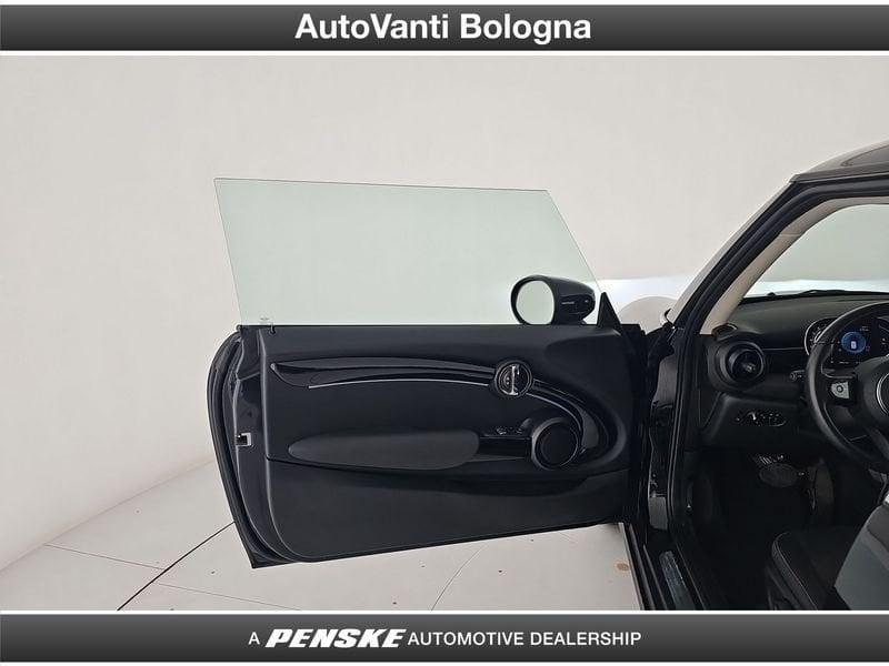 MINI Mini Mini 3p 1.5 Cooper Essential Premium Mid Package auto