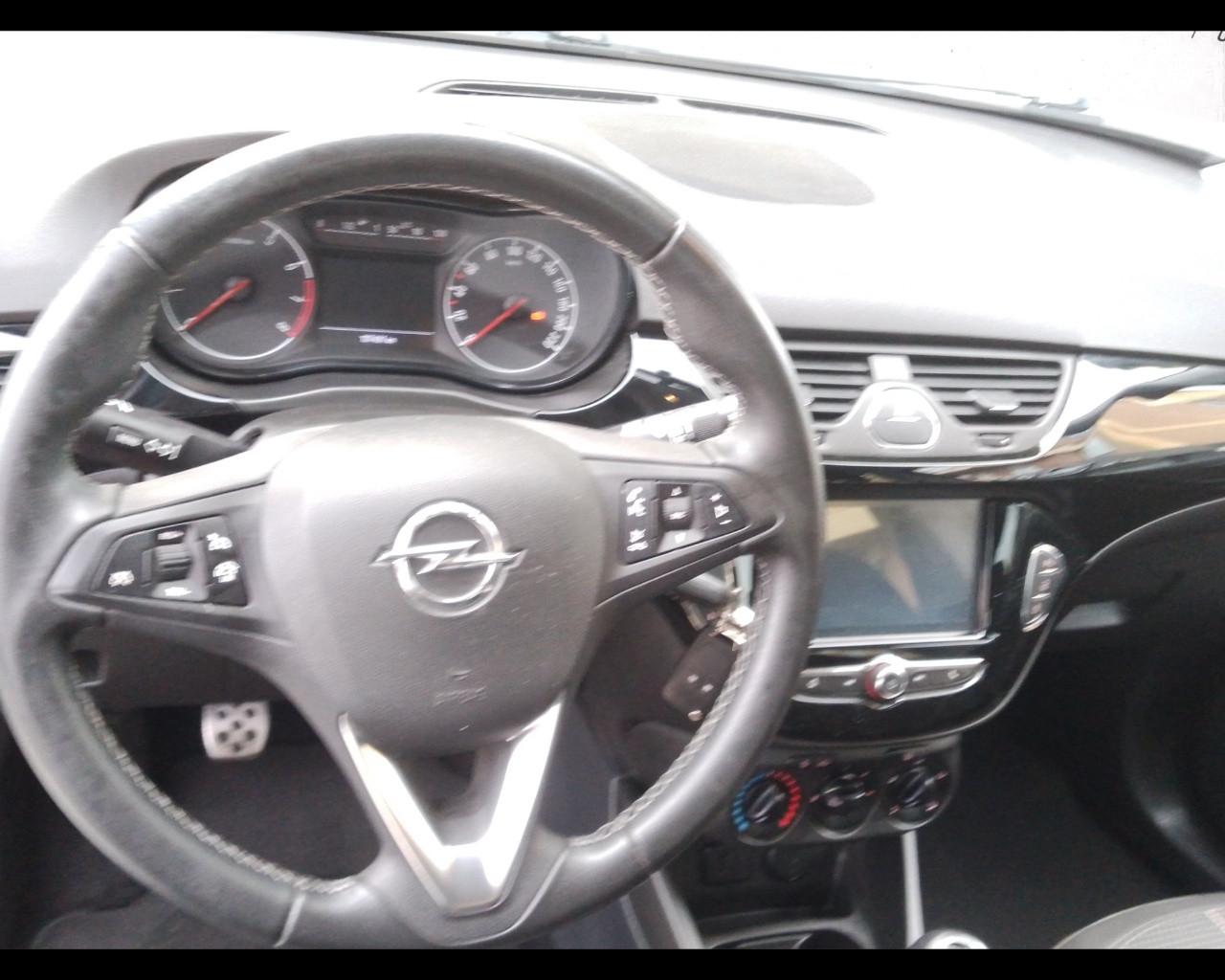 OPEL Corsa 5ª serie - Corsa 1.4 90CV GPL Tech 5 porte Black Editi