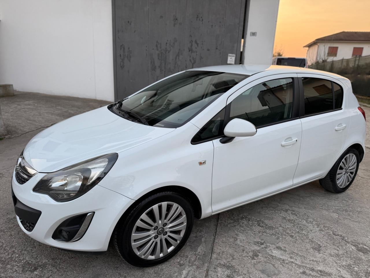 Opel Corsa 1.3 CDTI NEOPATENTATI 2014 UNICO PROP