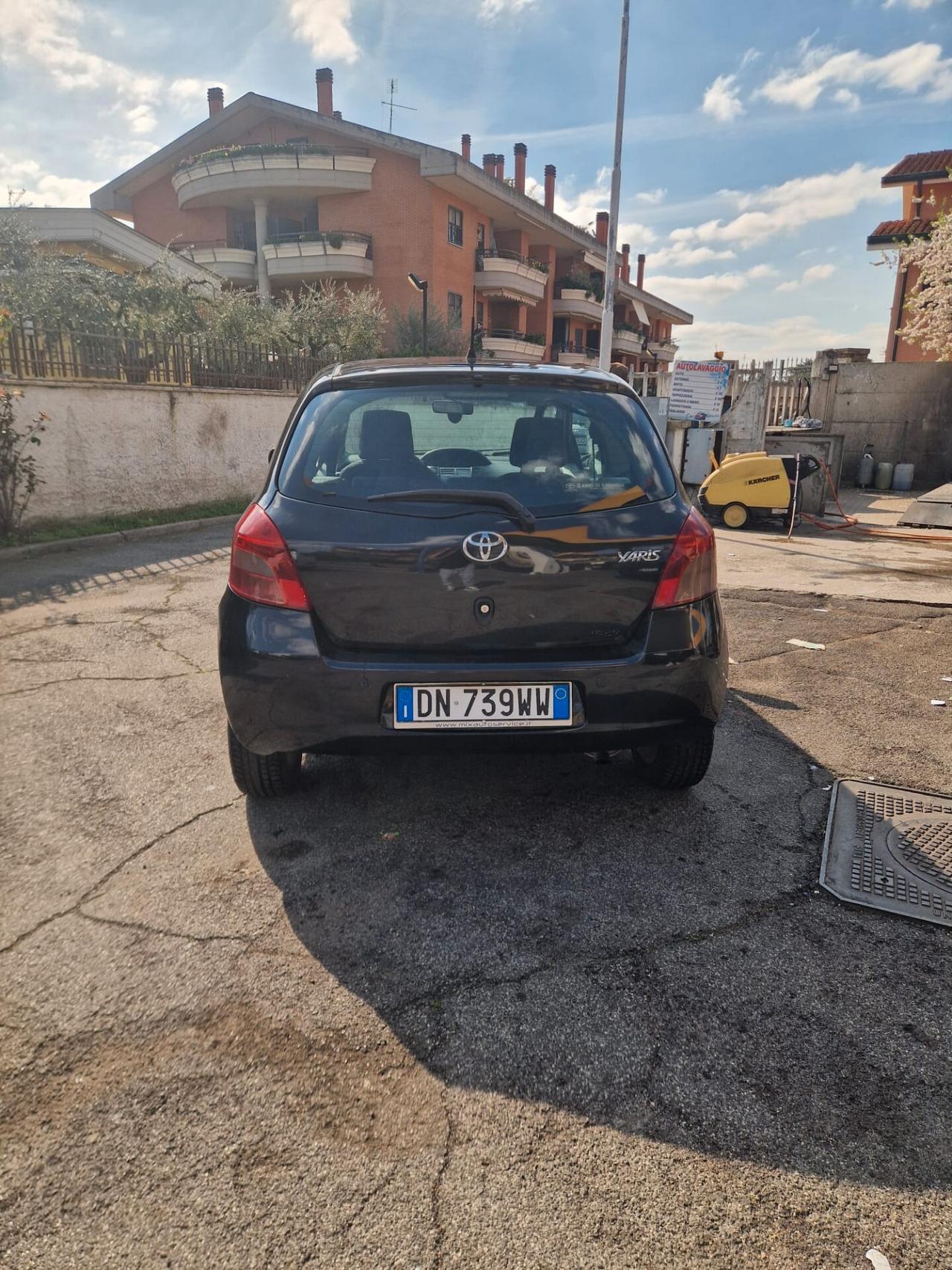 Toyota Yaris 1.4 D-4D 3 porte