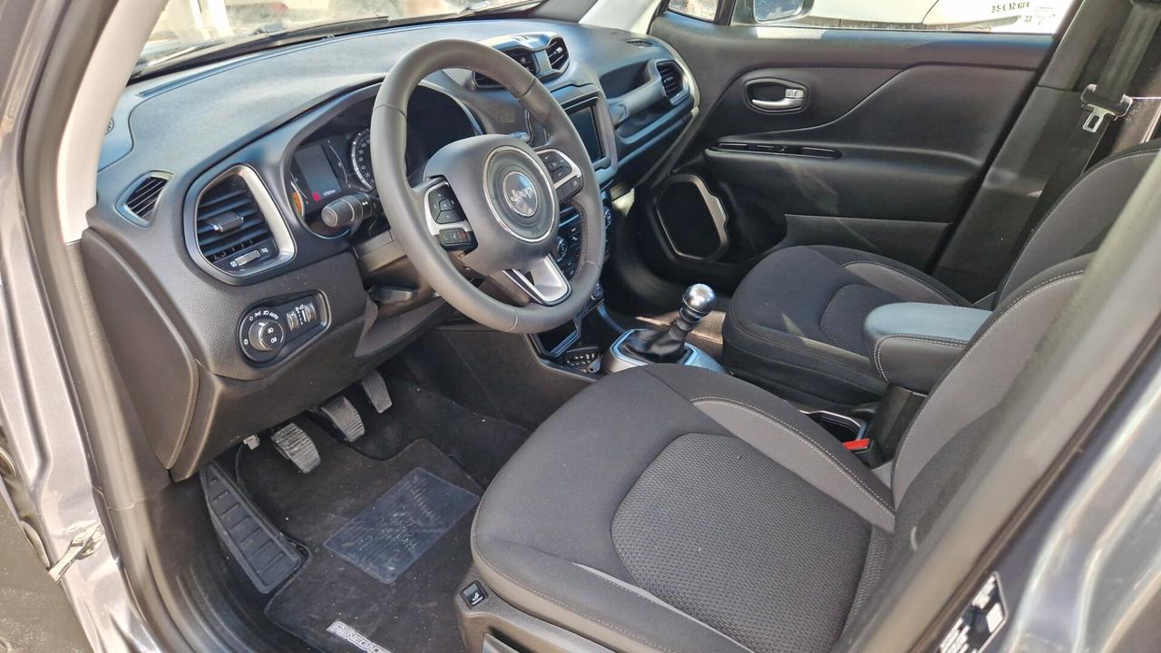 Jeep Renegade 1.6 Mjt 130 CV Limited-solo 17.000 km